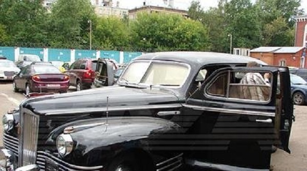 Найден угнанный в Москве лимузин Сталина