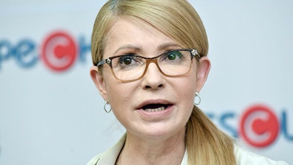 Тимошенко показала жопу? Ее новогоднее фото вызвало недоумение