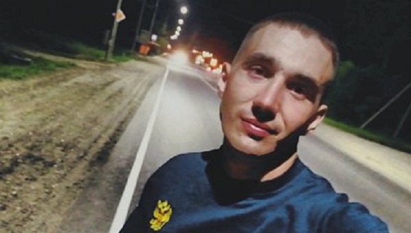 Стали известны подробности гибели найденного на рельсах российского солдата