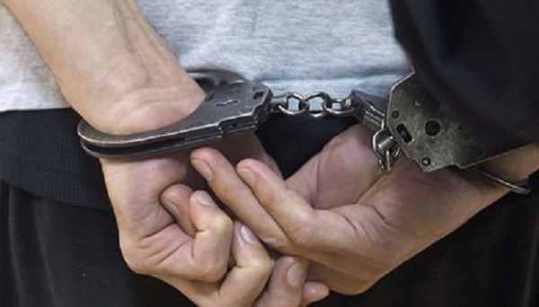 Россиянин заставил ребенка смотреть порно и сел на 18 лет