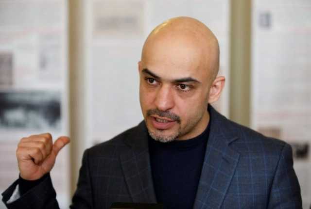 Мустафе Найему начислили зарплату в 5 раз больше, чем у его шефа