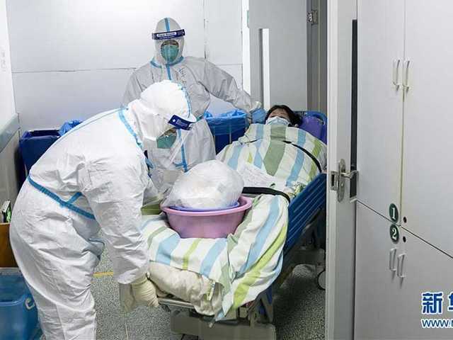 Коронавирус наступает: в Ухане зафиксирована первая смерть медика, боровшегося с заболеванием