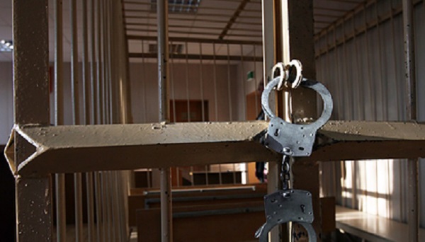 Россиянин специально подрезал управляемую женщиной машину и сел за убийство
