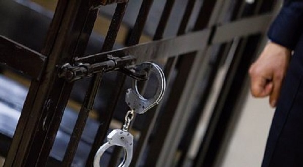 Российского порнописателя заподозрили в сексуальном насилии над своей семьей
