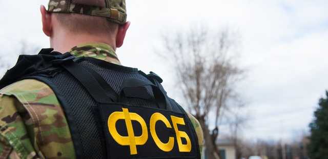 Избиение сотрудника ФСБ у ресторана попало на видео