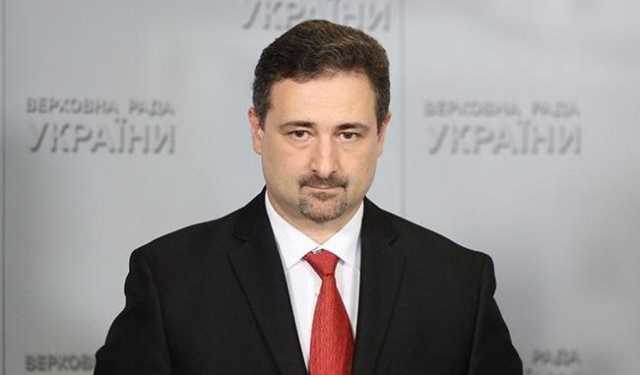“Укрпочта” призналась, что ее директор получает огромную зарплату ни за что