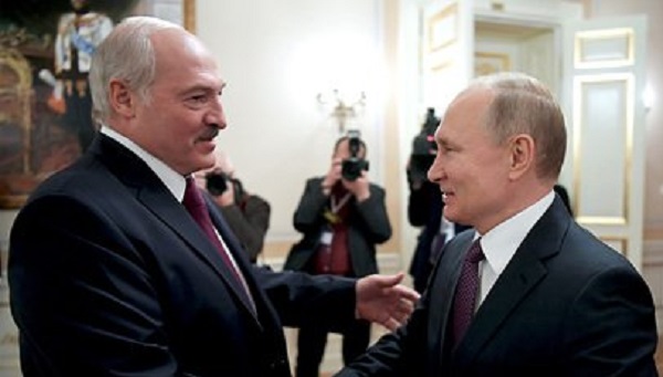 Стало известно о попытках Путина убедить Лукашенко создать сверхдержаву