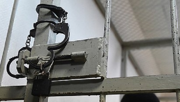 Создателя Telegram-канала задержали за вымогательство у российского чиновника