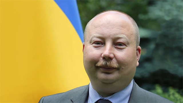 Скандальный министр любит недвижимость и акции