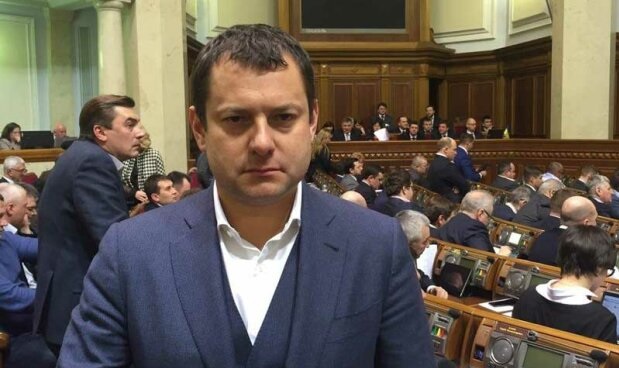 У Ефимова отбирают хлеб