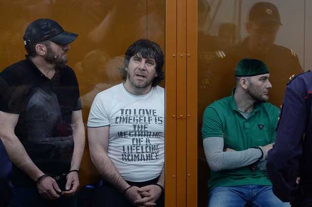 Убийцу Немцова отправят в тюрьму за мусульманский банкет на зоне