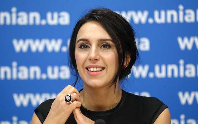 Семья Джамалы успешно ведет бизнес в Крыму под плач о российской оккупации