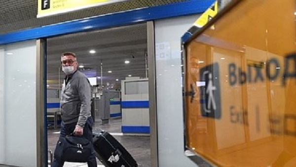 Более 15 тысяч россиян вернули в Россию из охваченных коронавирусом стран