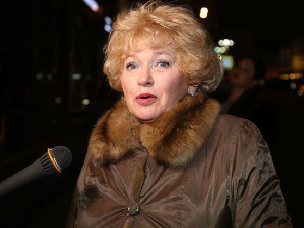 Нарусова назвала Собчак и Богомолова «тупыми» после конфуза в Сети