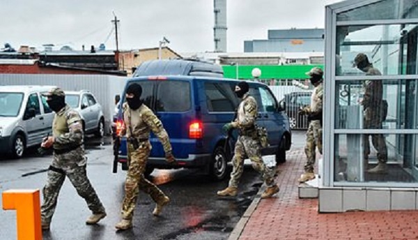 ФСБ отправит большую часть сотрудников в отпуск из-за коронавируса