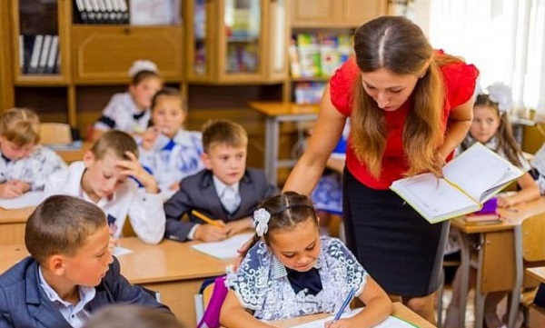 Единороссы трясут деньги с учителей