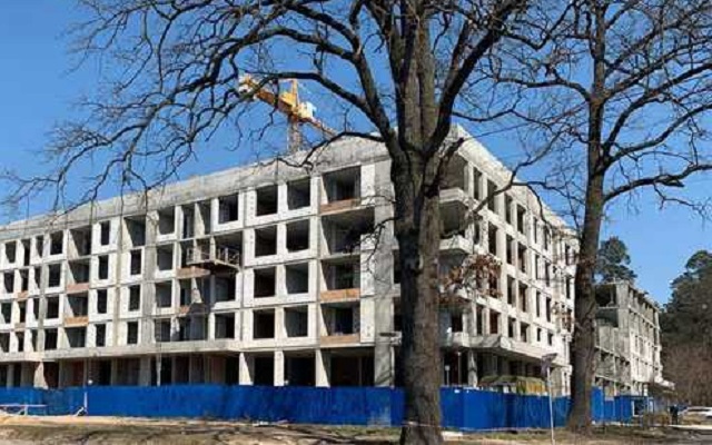 “Киевгорстрой” возводит в Пуще-Водице жилой комплекс под видом оздоровительного