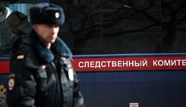 Разбойники в медицинских масках и с ножом ограбили москвичку на карантине