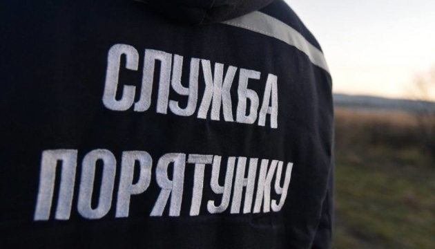 На Львовщине командир пожарной части откусил женщине палец