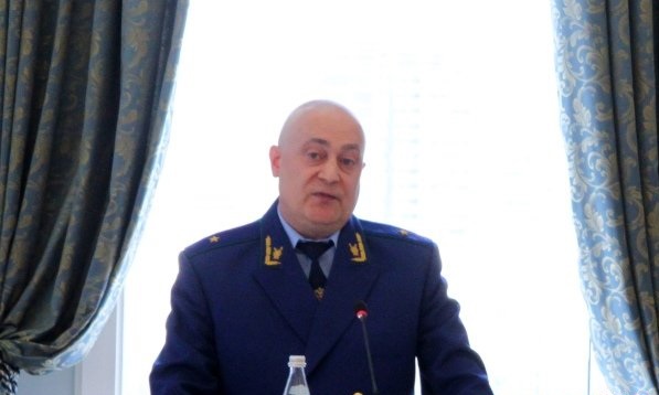 "Самый дешевый прокурор на Земле"