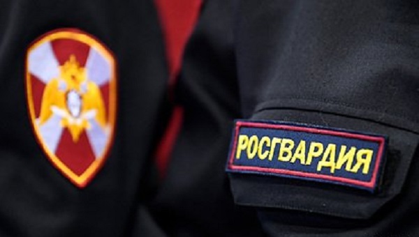 Взявший заложников россиянин потребовал назначить его командующим Росгвардии