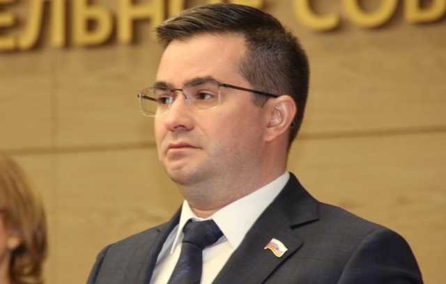 Как депутат-«кукушонок» Аблов кармический долг в Осинском районе отдавал