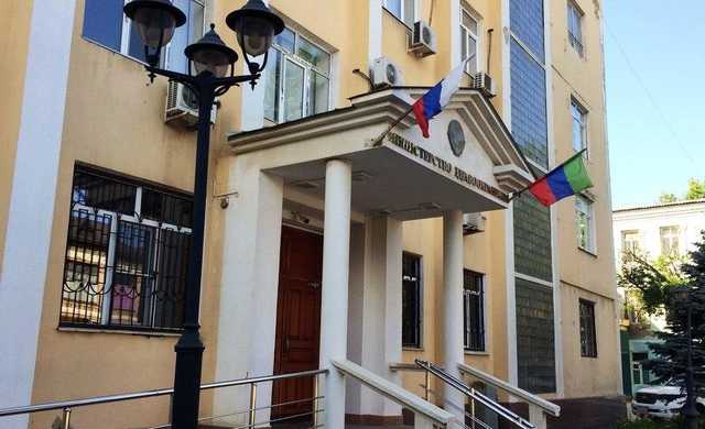 Минздрав Дагестана закупил аппараты ИВЛ у риелтора из Подмосковья по завышенной цене