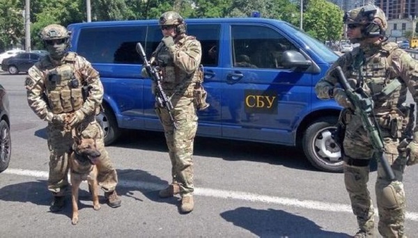 Опер СБУ захватил земли аграриев на Луганщине