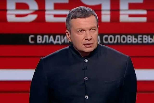 О чем Собянину "поет" Соловьев?