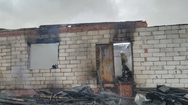 Шесть человек погибли при пожаре в подмосковном доме