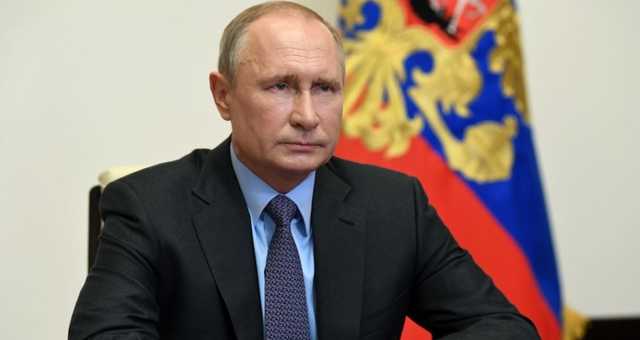 Смотрящего авиапарад Путина сняли на видео