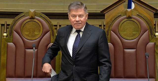 Лебедев "выбьет" Егорову клином?