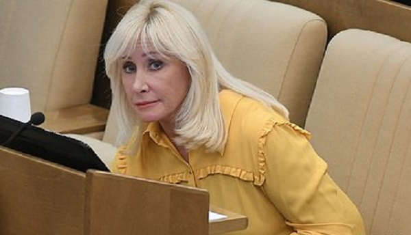 Депутат и телеведущая Оксана Пушкина рассказала о нетипичном симптоме COVID-19