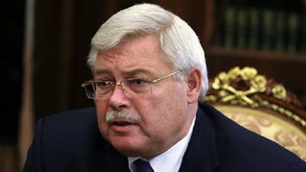 В России губернатор обвинил врачей во вспышках COVID-19 и захотел лишить выплат