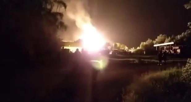 На месте пожара в хранилище газа вспыхнул факел