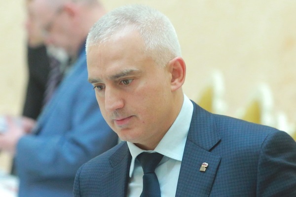 Спринт не задался. Депутат питерского ЗакСа Роман Коваль пойман и арестован