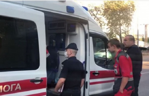 В Киеве зарезали парня, который заступился за незнакомую девушку на улице