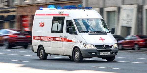Врачи сделали укол впавшему в кому россиянину и оставили его на обочине