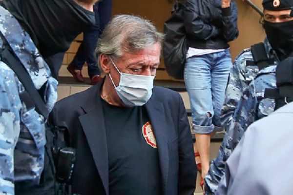 Ефремов объяснил похмельем признание вины в смертельном ДТП