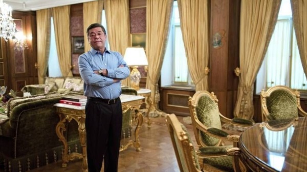 Олигарх Шодиев обвинил президента Казахстана во лжи и назвал «бессовестным истуканом»