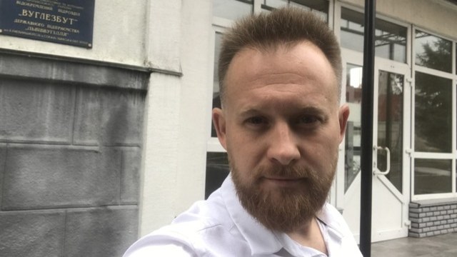 Нардеп от "Слуги народа" во время карантина "отрывался" под Монатика на Ибице