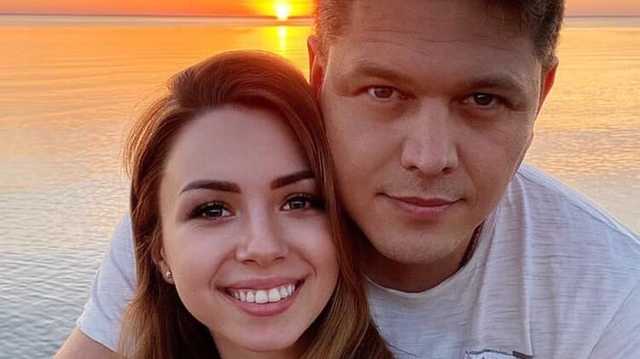 Анастасия Зинченко: что известно о "девушке с собачкой" из Уханя