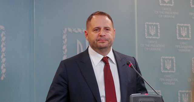 Суд обязал СБУ открыть производство по подозрению Ермака в госизмене и шпионаже