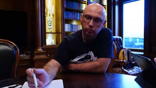 "Роман" главного контрабандиста и борца с коррупцией: в сети разразился скандал