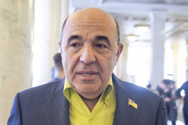 Нардеп Рабинович купил доллары на 154 млн гривен