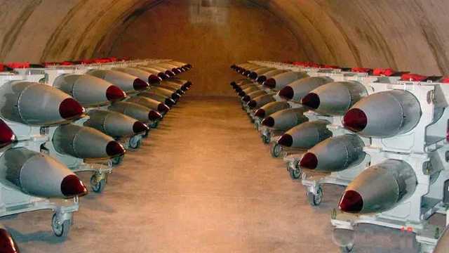СМИ: США готовы перевести в боевое состояние ядерное оружие