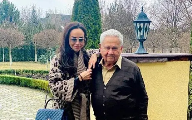 Маша Фокина отреагировала на скандал с увольнением своего дедушки из ТКГ