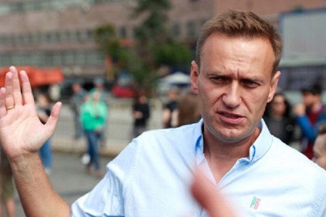 Генерал СВР оценил последствия инцидента с Навальным