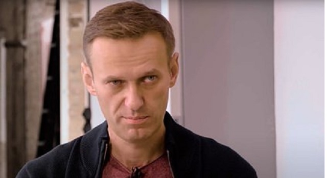 Разработчик «Новичка» оценил внешний вид Навального во время интервью Дудю