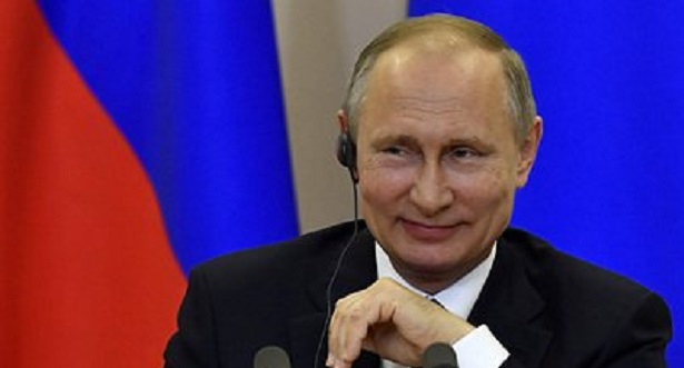 Путин отказался считать свой день рождения национальным праздником